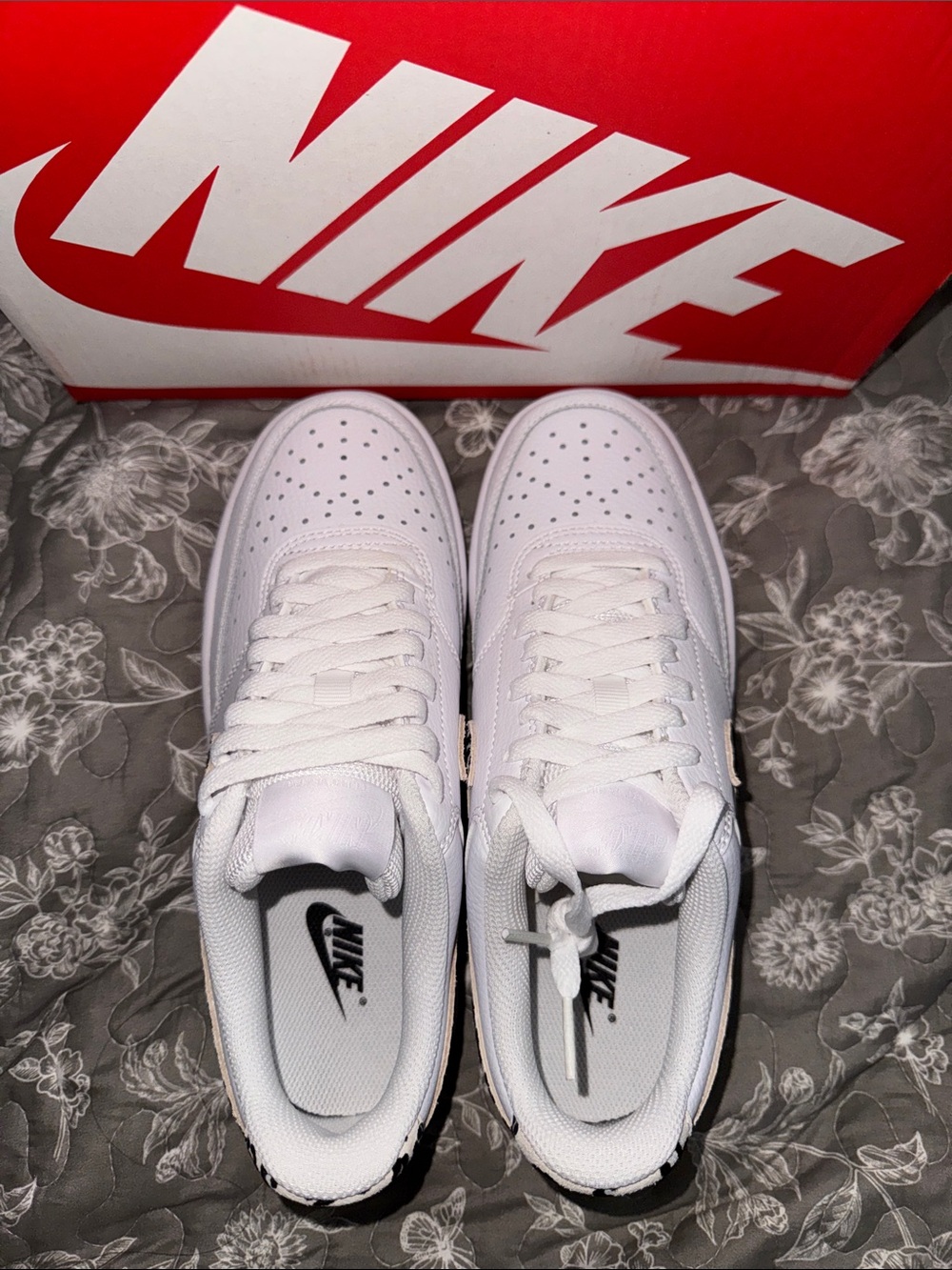 Nike White Women's Low-Top Sneakers with Leopard Swoosh - Picture 3 of 4